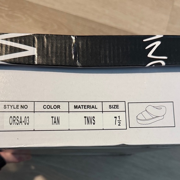 Winter Solstice Fur Trim Booties NEW 🏷️ - Picture 5 of 8